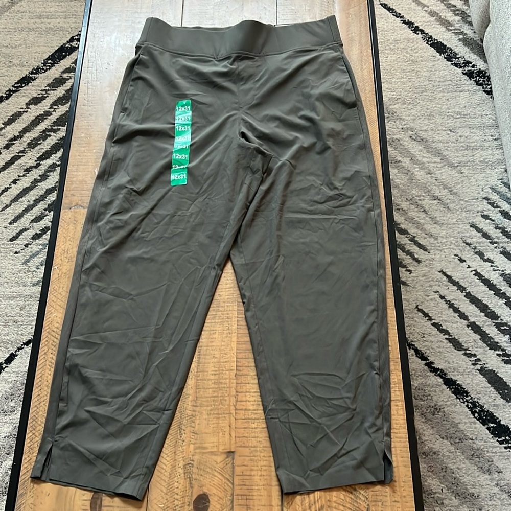 Kirkland Signature Ladies ankle pant